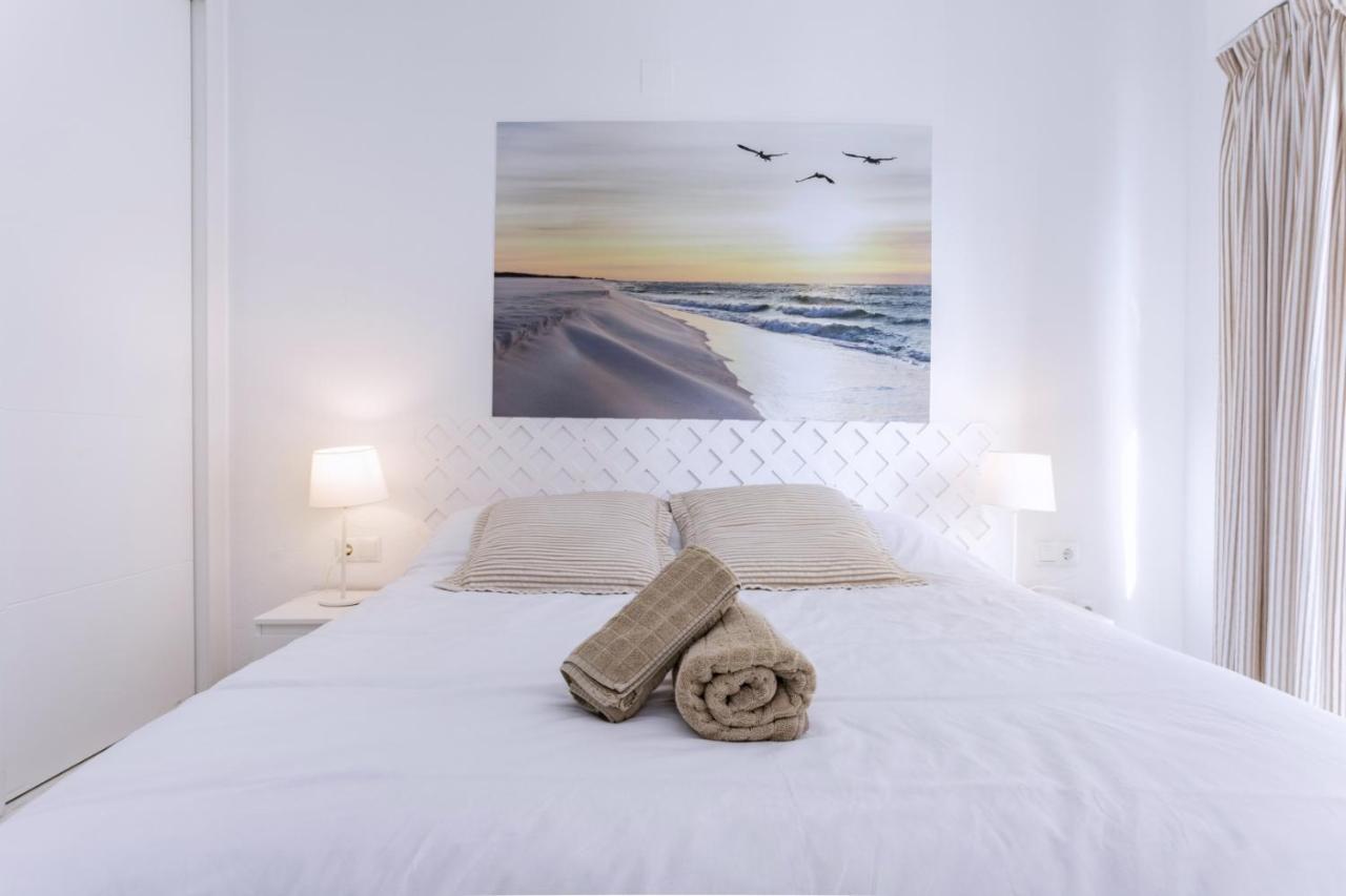 Rentcostadelsol Malagueta Arenal มาลากา ภายนอก รูปภาพ