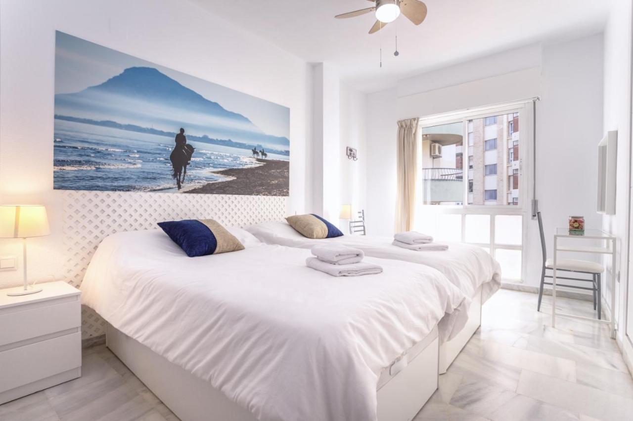 Rentcostadelsol Malagueta Arenal มาลากา ภายนอก รูปภาพ