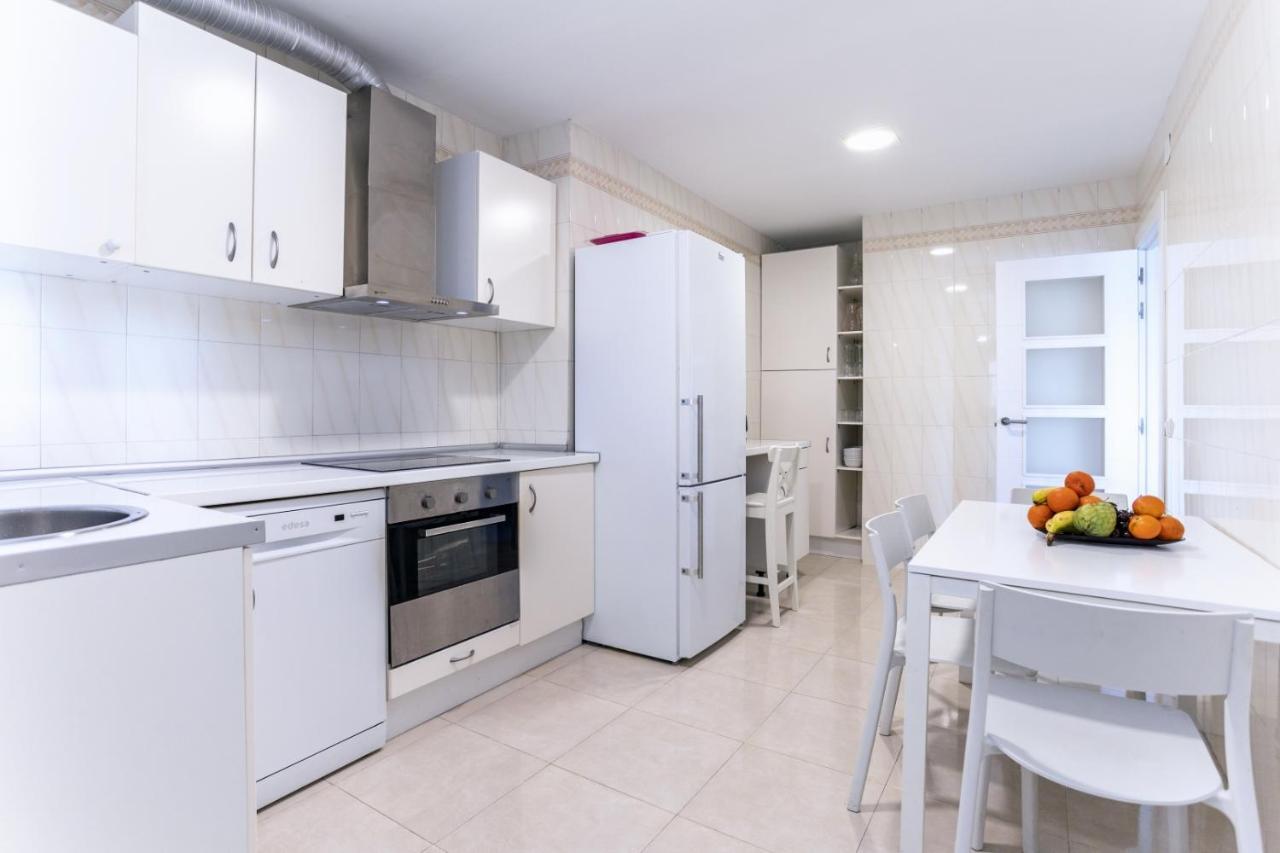 Rentcostadelsol Malagueta Arenal มาลากา ภายนอก รูปภาพ