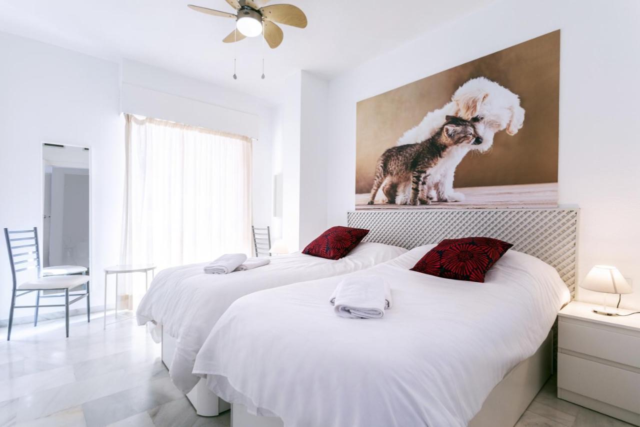 Rentcostadelsol Malagueta Arenal มาลากา ภายนอก รูปภาพ